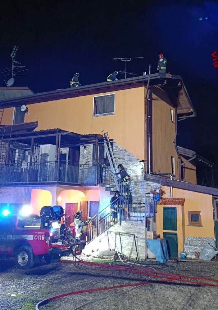 Vigili del fuoco di Arona intervengono tempestivamente per incendio a Comignago
