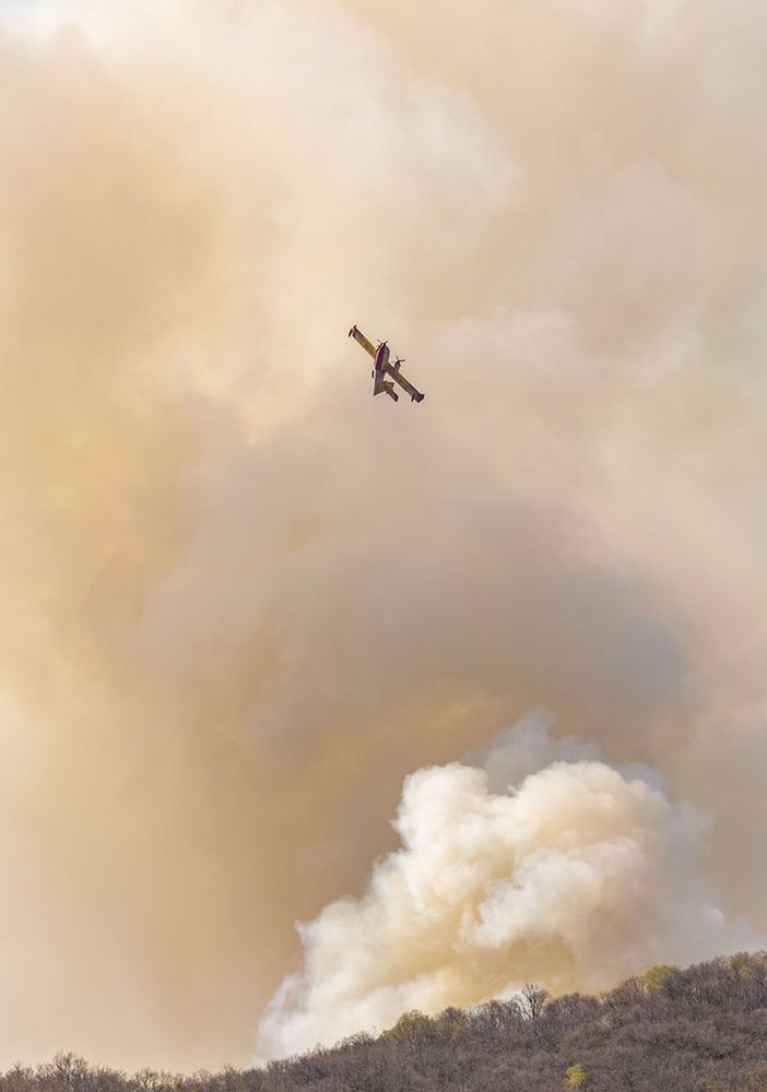 Incendi boschivi,  la Regione revoca lo stato di massima pericolosità