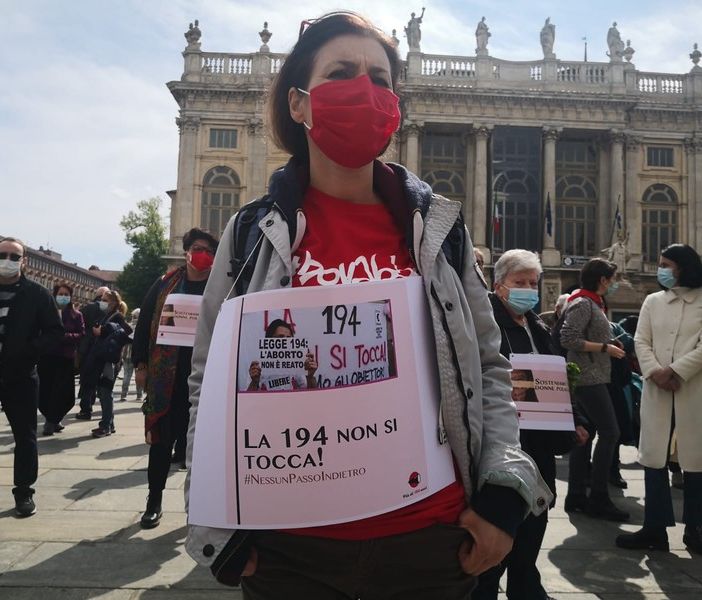 Aborto, nelle Asl accreditate 24 associazioni pro-vita per sostenere la gravidanza