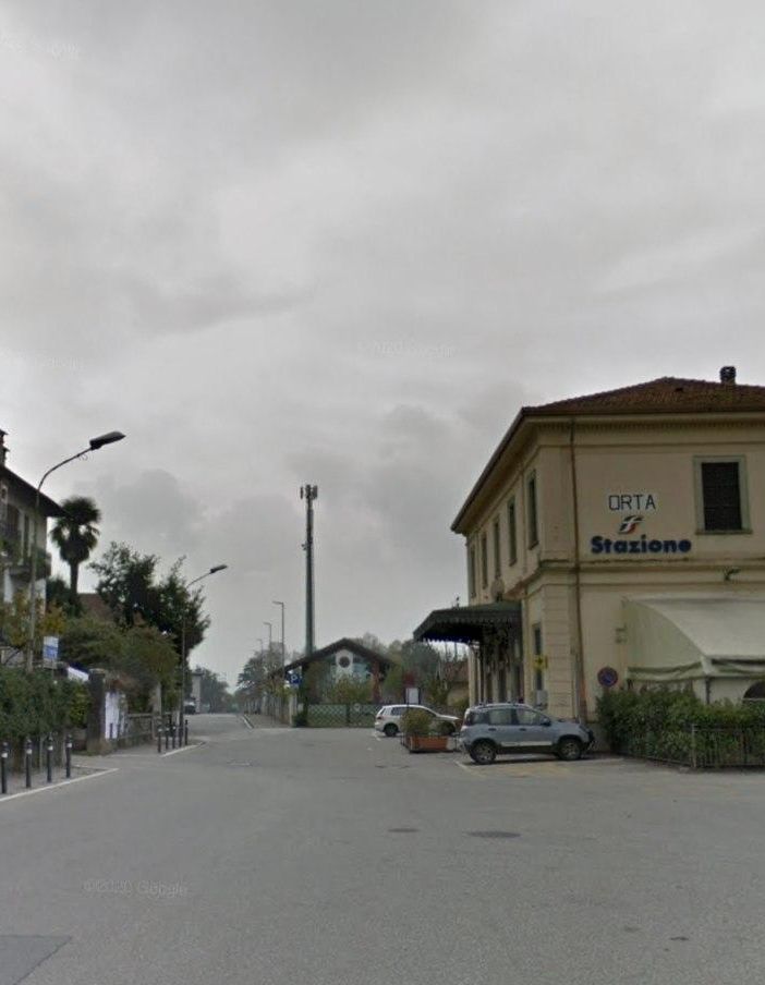 Orta, 4 panchine arancioni contro la violenza di genere