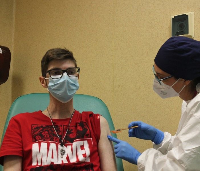 Oltre 6000 le pre-adesioni per vaccinarsi dei 12-15enni non fragili
