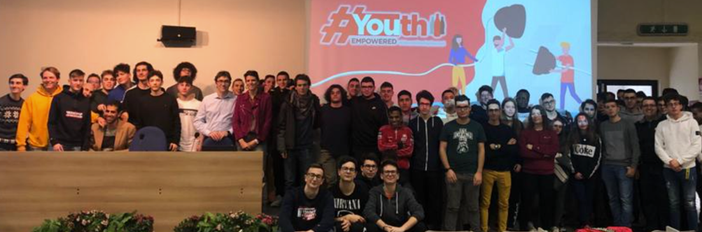 Gli studenti del Fauser a scuola di personal branding Gli studenti del Fauser a scuola di personal branding