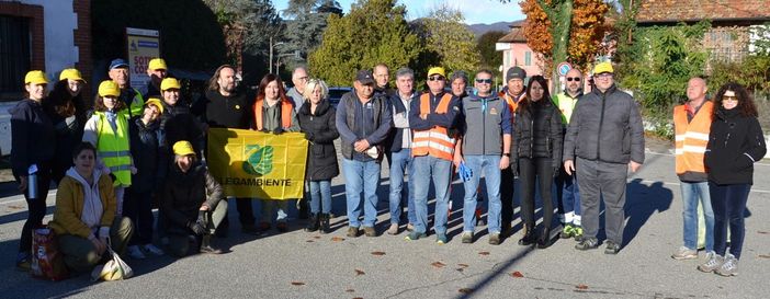 &quot;Puliamo il mondo&quot;: successo per la giornata ecologica sulla strada del Rubinetto