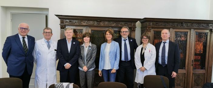 Vaccinazione antinfluenzale, il 28 ottobre al via la campagna. Gratuita per tutti i soggetti che si trovano in condizioni a rischio di complicanze Vaccinazione antinfluenzale, il 28 ottobre al via la campagna. Gratuita per tutti i soggetti che si trovano in condizioni a rischio di complicanze