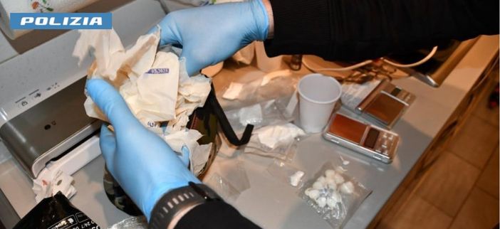 Spaccio di droga, arrestato 49enne a Novara