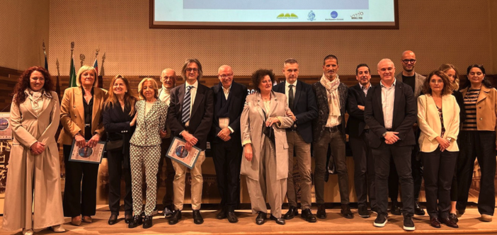 Gli ospedali di Novara e Bellinzona insieme per la creazione dei "reparti emozionali" Gli ospedali di Novara e Bellinzona insieme per la creazione dei "reparti emozionali"