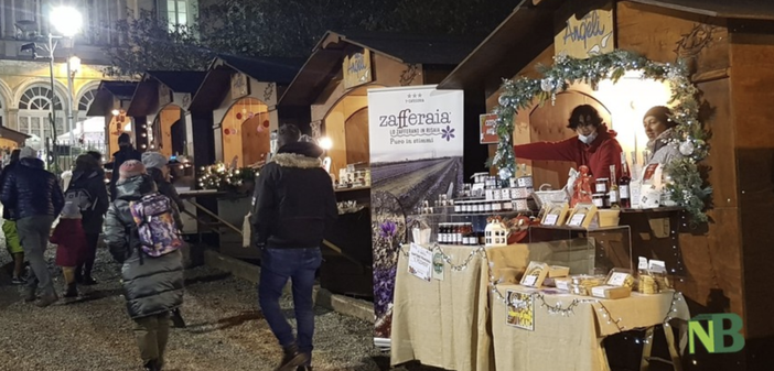 A Biella il Natale si illumina di magia, grazie al Mercatino degli Angeli e ai Presepi delle valli A Biella il Natale si illumina di magia, grazie al Mercatino degli Angeli e ai Presepi delle valli