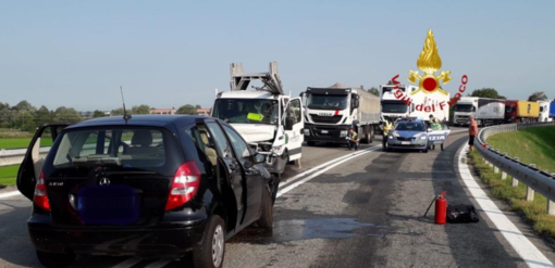 Schianto a Borgo Vercelli: morta una donna Schianto a Borgo Vercelli: morta una donna