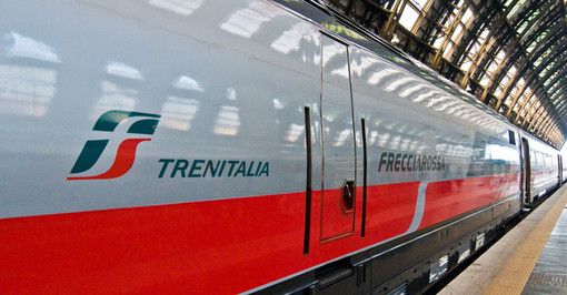 Trasporti, Martinetti (M5S): “Disservizi e ritardi sulle linee ferroviarie, dal 2016 Trenitalia non viene sanzionata”