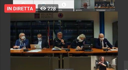 Unità di crisi, Testi: "Pugnalati alle spalle dai colleghi medici, ma pensiamo al lavoro fatto: nella fase 2 saremo più vicini alle persone" Unità di crisi, Testi: "Pugnalati alle spalle dai colleghi medici, ma pensiamo al lavoro fatto: nella fase 2 saremo più vicini alle persone"