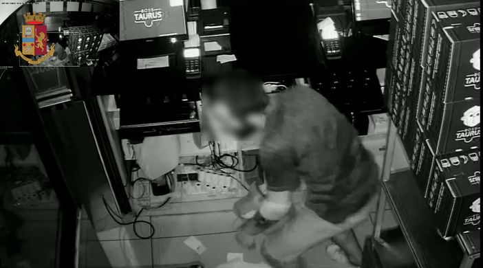 Arrestato dalla Polizia un ladro seriale a Novara Arrestato dalla Polizia un ladro seriale a Novara