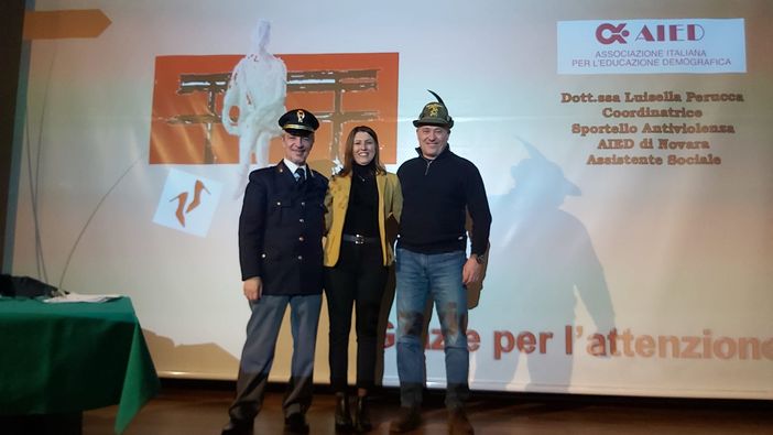 Bellinzago, l'incontro per dire no alla violenza contro le donne Bellinzago, l'incontro per dire no alla violenza contro le donne