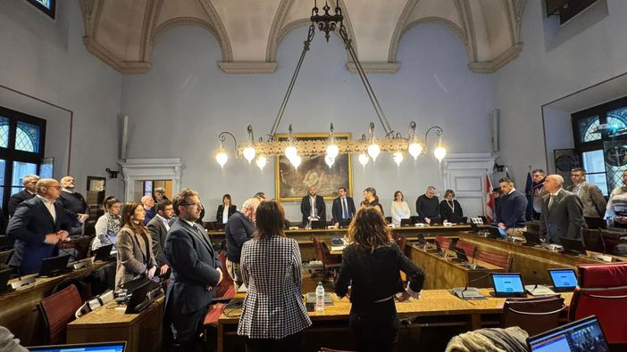 Dieci anni dalla scomparsa di Sara Gambaro: il ricordo in consiglio comunale