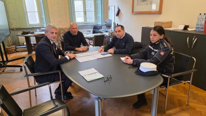Traffico pesante a Castelletto Ticino, confronto in Provincia