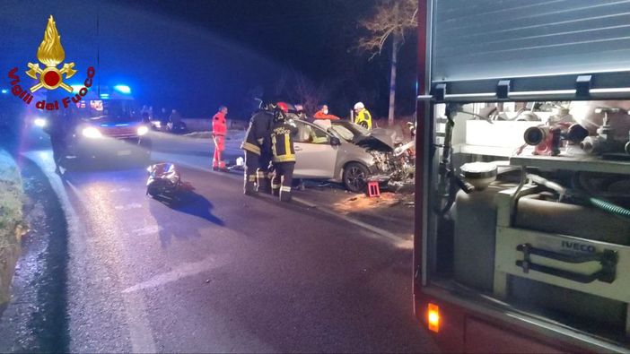 Scontro tra due auto a Oleggio Scontro tra due auto a Oleggio