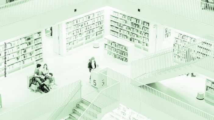 "Leggere con i liceali": un viaggio nel "Frente" con gli studenti del Convitto Carlo Alberto "Leggere con i liceali": un viaggio nel "Frente" con gli studenti del Convitto Carlo Alberto