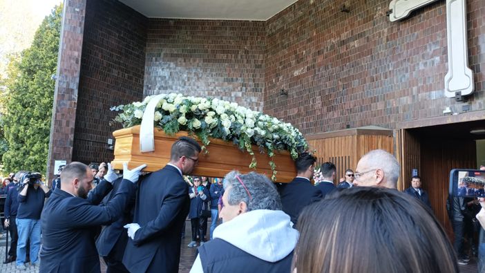 Al funerale di Julia arrivata anche Francesca Piccinini Al funerale di Julia arrivata anche Francesca Piccinini