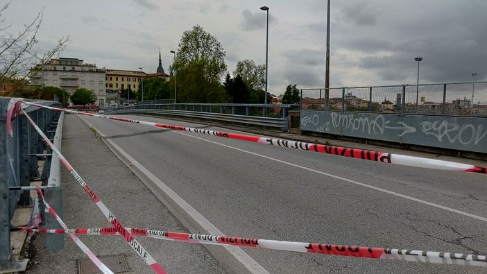 Il Pd novarese chiede con urgenza una riunione congiunta delle commissioni lavori pubblici e viabilità Il Pd novarese chiede con urgenza una riunione congiunta delle commissioni lavori pubblici e viabilità