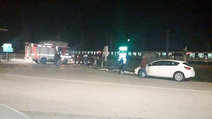 Dal Nord-Ovest. Treno travolge operai sulla ferrovia Torino-Milano: cinque morti