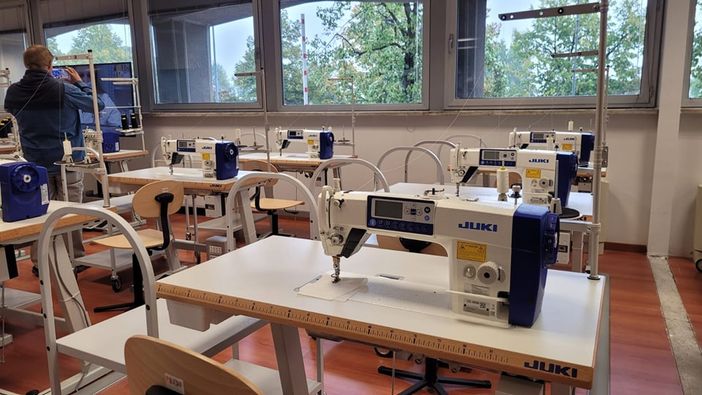Partono i corsi della scuola di moda a Novara