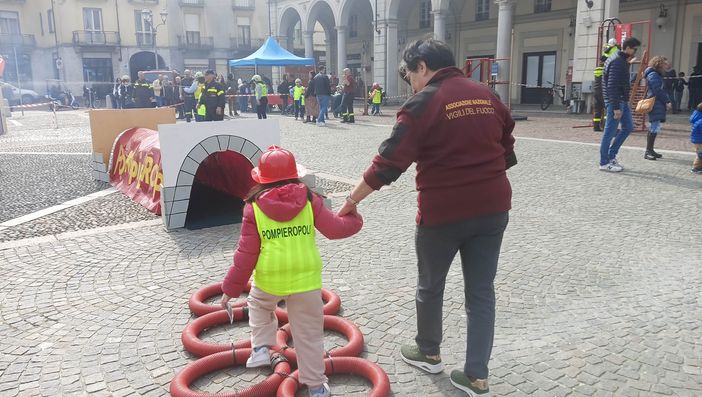 "Pompieropoli" arriva a Varallo Pombia