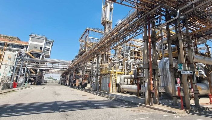 Radici Group di Novara: incontro tra direzione e RSU dopo la cessione al fondo USA Lone Star Radici Group di Novara: incontro tra direzione e RSU dopo la cessione al fondo USA Lone Star