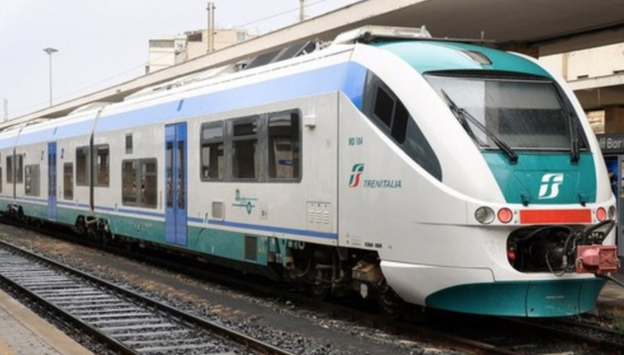 Notizie dal Piemonte. Dimenticano in treno il figlio neonato Notizie dal Piemonte. Dimenticano in treno il figlio neonato