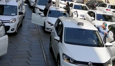 Mobilitazione Taxi, Coordinamento Confederazioni Artigiane: “Fatturato ridotto all'osso, difficile andare avanti"” Mobilitazione Taxi, Coordinamento Confederazioni Artigiane: “Fatturato ridotto all'osso, difficile andare avanti"”