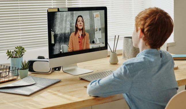 Scuola, le Regioni al Governo: "Sulla Dad nessuna distinzione tra alunni vaccinati e non vaccinati" Scuola, le Regioni al Governo: "Sulla Dad nessuna distinzione tra alunni vaccinati e non vaccinati"