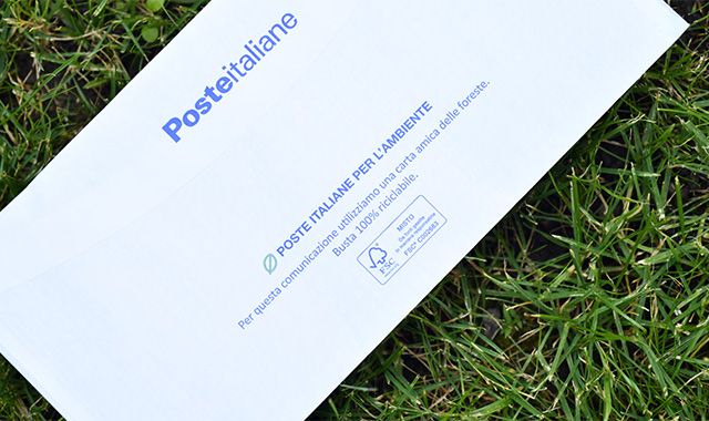 Poste Italiane punta sull’ambiente con le nuove buste