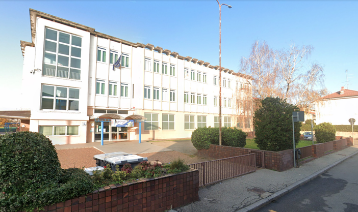 La scuola va in azienda: due istituti novaresi in visita agli stabilimenti produttivi del territorio La scuola va in azienda: due istituti novaresi in visita agli stabilimenti produttivi del territorio