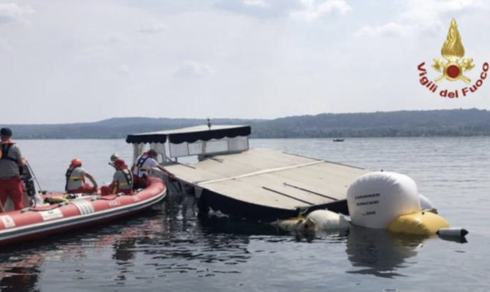 Lisanza, riportato in superficie il relitto della barca affondata. Continuano gli accertamenti della Procura sulla tragedia Lisanza, riportato in superficie il relitto della barca affondata. Continuano gli accertamenti della Procura sulla tragedia
