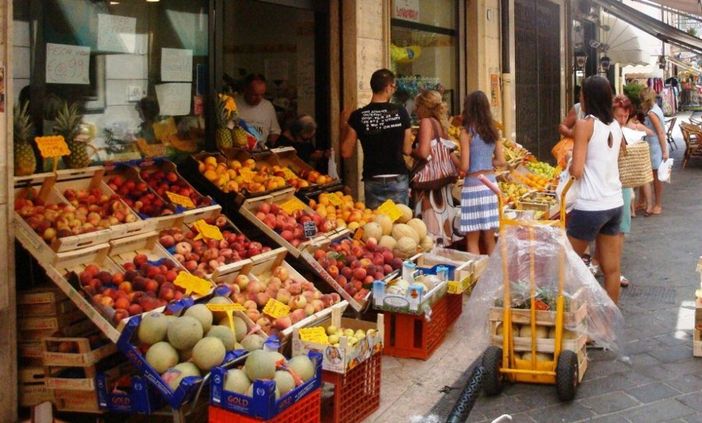 Distretti del Commercio: aperte le iscrizioni per i nuovi progetti, stanziati oltre 8 milioni di euro