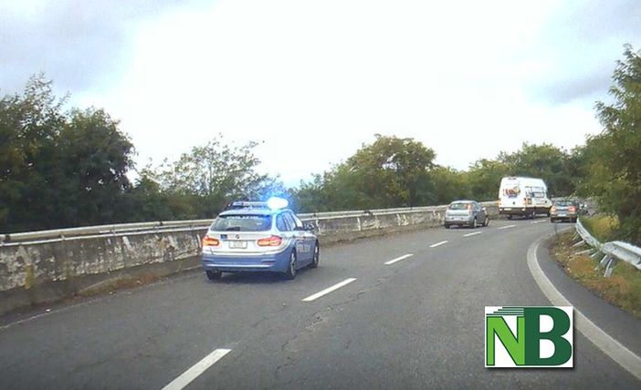 Coppia di amici cadono con la moto all'imbocco della Supestrada, trasportati feriti in ospedale