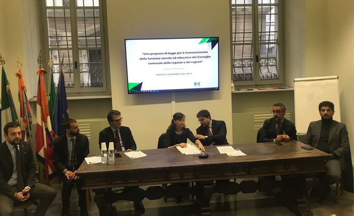 Il Pd lancia i Consigli comunali dei ragazzi: "La democrazia si impara da piccoli"