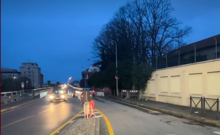 Riaperto a doppio senso il Cavalcavia XXV aprile, non cessano le polemiche