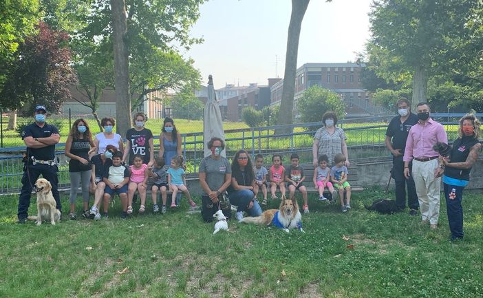 Holly e Heidi in visita ai centri estivi del Comune