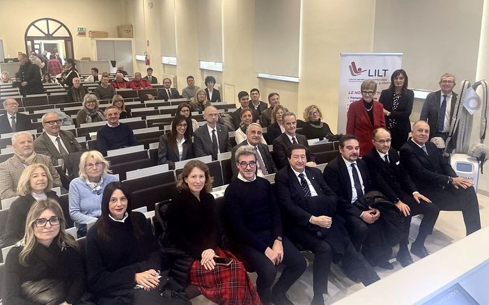 Donato il Paxman Scalp Cooler alla Struttura Oncologica di Novara Donato il Paxman Scalp Cooler alla Struttura Oncologica di Novara