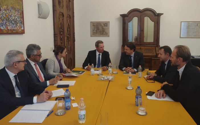 Cnvv, un incontro tra i vertici e l'assessore regionale Andrea Tronzano Cnvv, un incontro tra i vertici e l'assessore regionale Andrea Tronzano