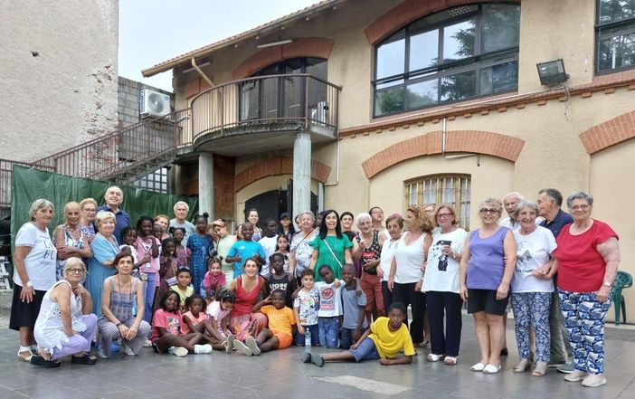 Festa d'Estate" a Villa Zanetta: un momento di incontro intergenerazionale per la chiusura delle attività estive Festa d'Estate" a Villa Zanetta: un momento di incontro intergenerazionale per la chiusura delle attività estive