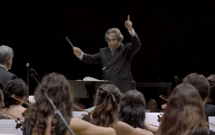 Novara, proposta la cittadinanza onoraria a Riccardo Muti