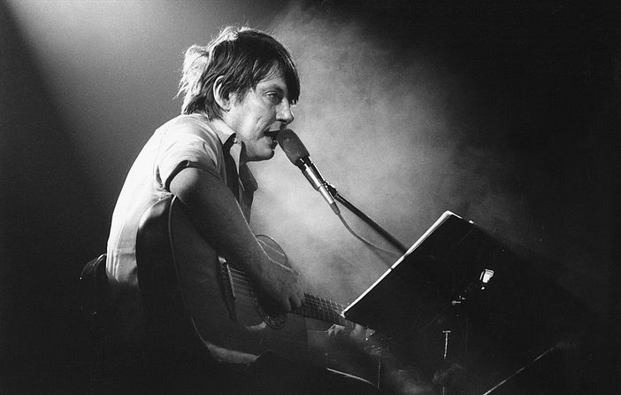 Una retrospettiva di Carlo Verri: quarant’anni di musica, teatro e cultura in cento scatti Una retrospettiva di Carlo Verri: quarant’anni di musica, teatro e cultura in cento scatti