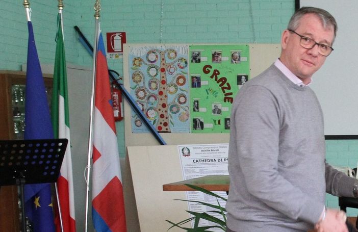 Sabato 1 giugno l'Istituto Comprensivo “Achille Boroli” saluterà la fine dell'anno scolastico aprendo le proprie porte alla città con la manifestazione “Per abitare il mondo"