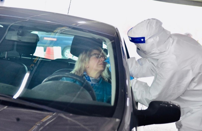 Covid: le opposozioni in Regione chiedono a gran voce test a tappeto su tutta la popolazione Covid: le opposozioni in Regione chiedono a gran voce test a tappeto su tutta la popolazione