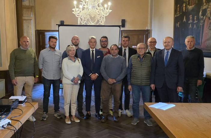 Strada statale 339, i Comuni si mobilitano: incontro a Varallo Pombia per chiedere interventi urgenti Strada statale 339, i Comuni si mobilitano: incontro a Varallo Pombia per chiedere interventi urgenti