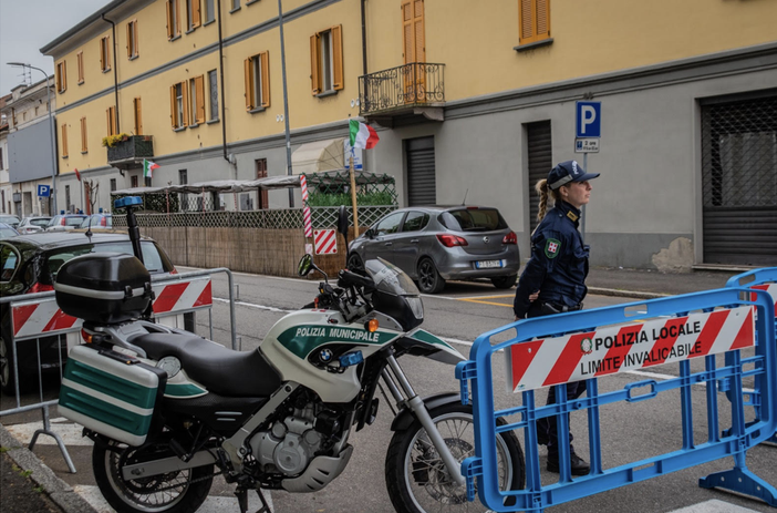 Danneggia il canbestro del campetto dell'oratorio, denunciato 26enne senza fissa dimora Danneggia il canbestro del campetto dell'oratorio, denunciato 26enne senza fissa dimora
