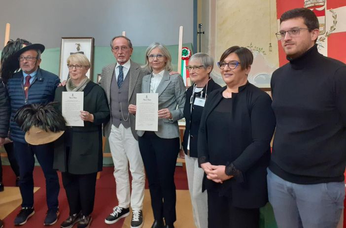 La sezione trecatese dell'associazione combattenti e reduci 1919 ha donato il proprio vessillo alla città