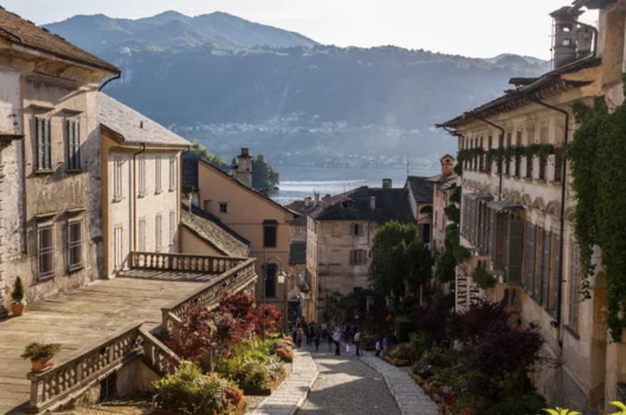 Si inaugura questa sera la prima edizione del festival &quot;Un lago di libri&quot;