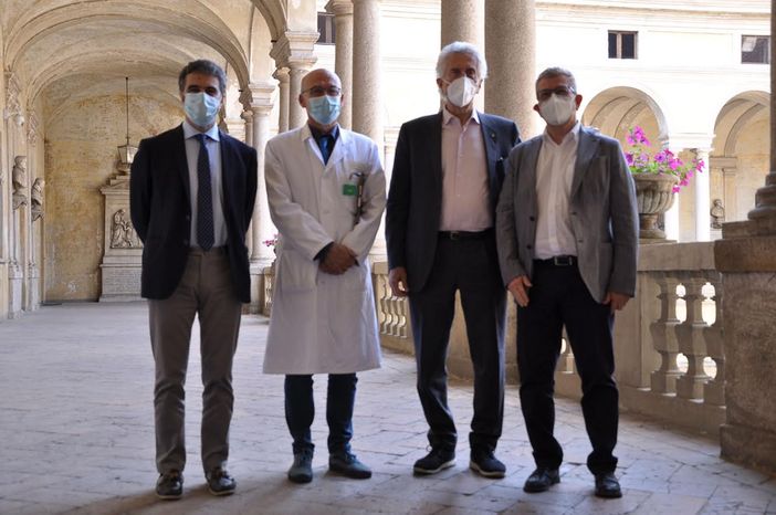 Donati da Fondazione Banca Popolare Di Novara per l’aggiornamento di Radioterapia oncologica Donati da Fondazione Banca Popolare Di Novara per l’aggiornamento di Radioterapia oncologica