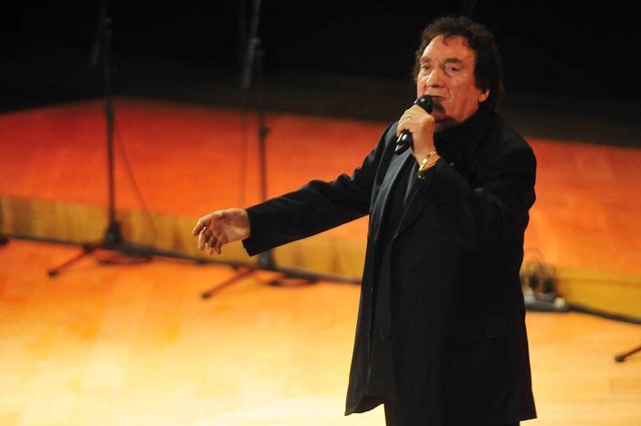 E’ morto Tony Dallara, il cantante di “Romantica” e “Come prima” E’ morto Tony Dallara, il cantante di “Romantica” e “Come prima”